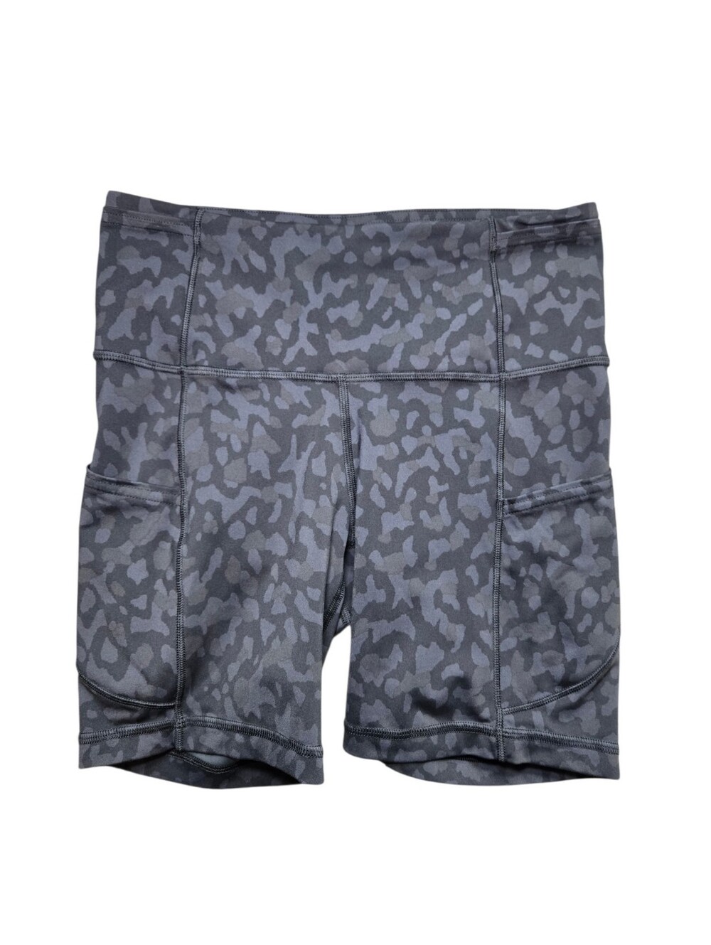 Lululemon Fast and Free Short 6" - Black Camo